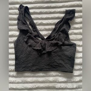 Hollister Black Crop Top with Stylish Design